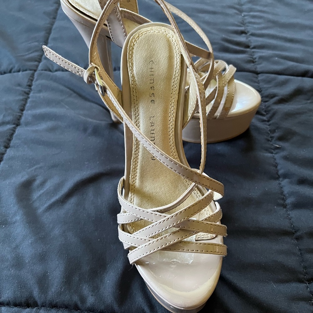 Chinese Laundry Teaser Platform Heels, Size 6, 6” heels 1.5” platform